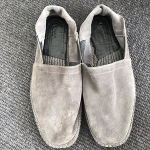 Tom Ford Men’s Gray Suede Espadrilles